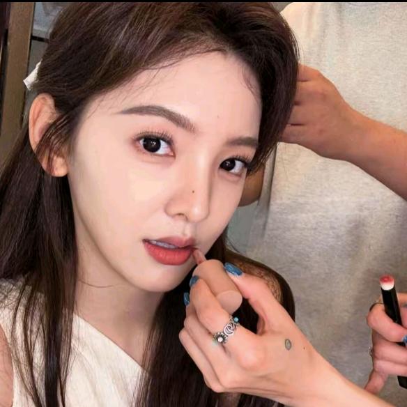 小梁你今天瘦了吗.