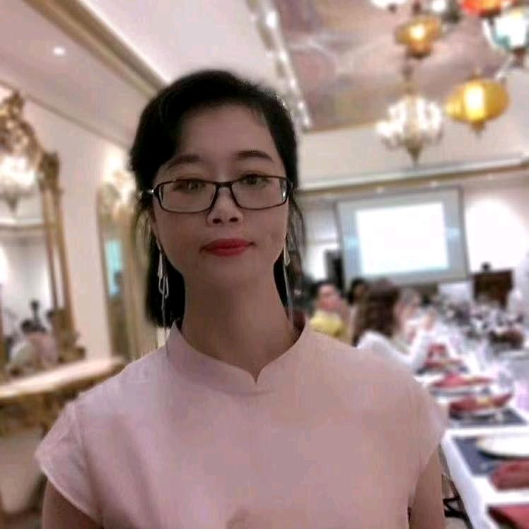 纯纯-