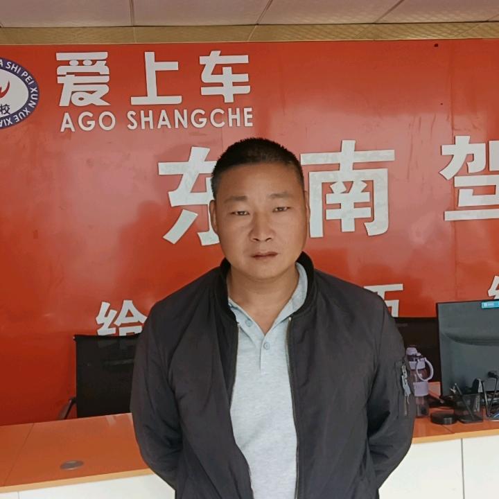 东莞东南驾校黑鬼教练