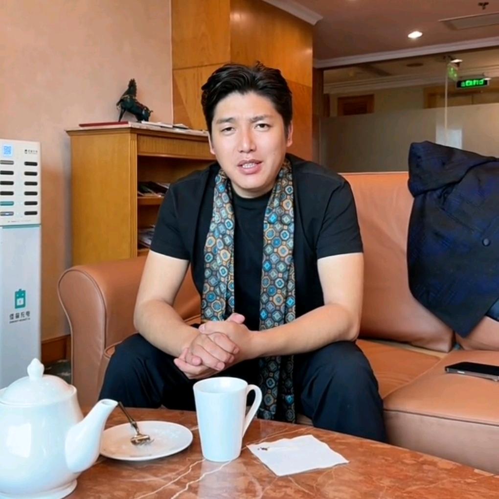 青海  吾金才仁