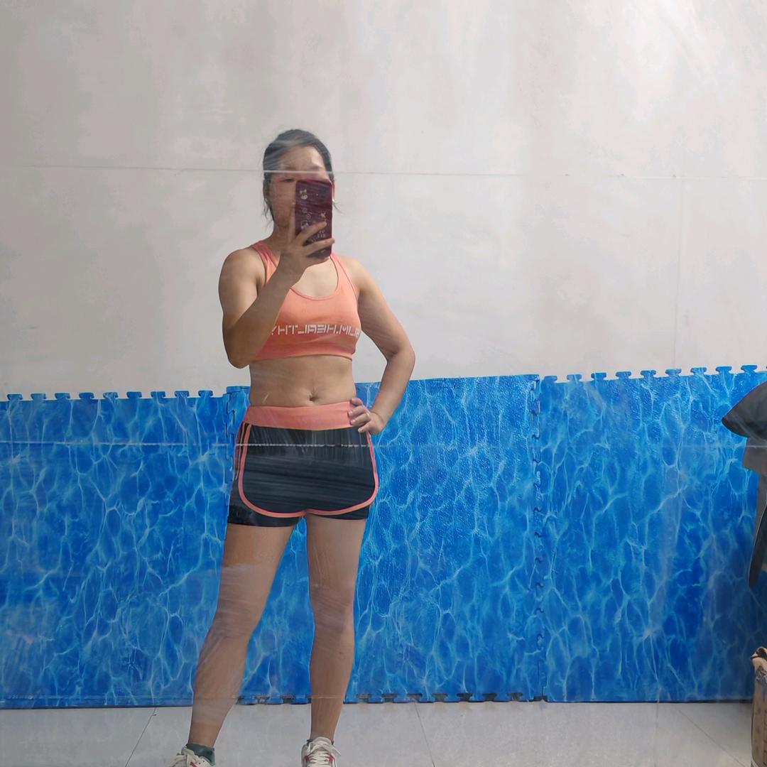 晓晓妹爱健身（晚上7.50开播）