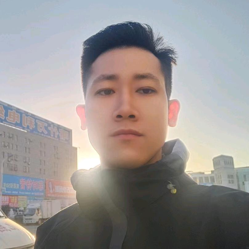 喀什伟星周小