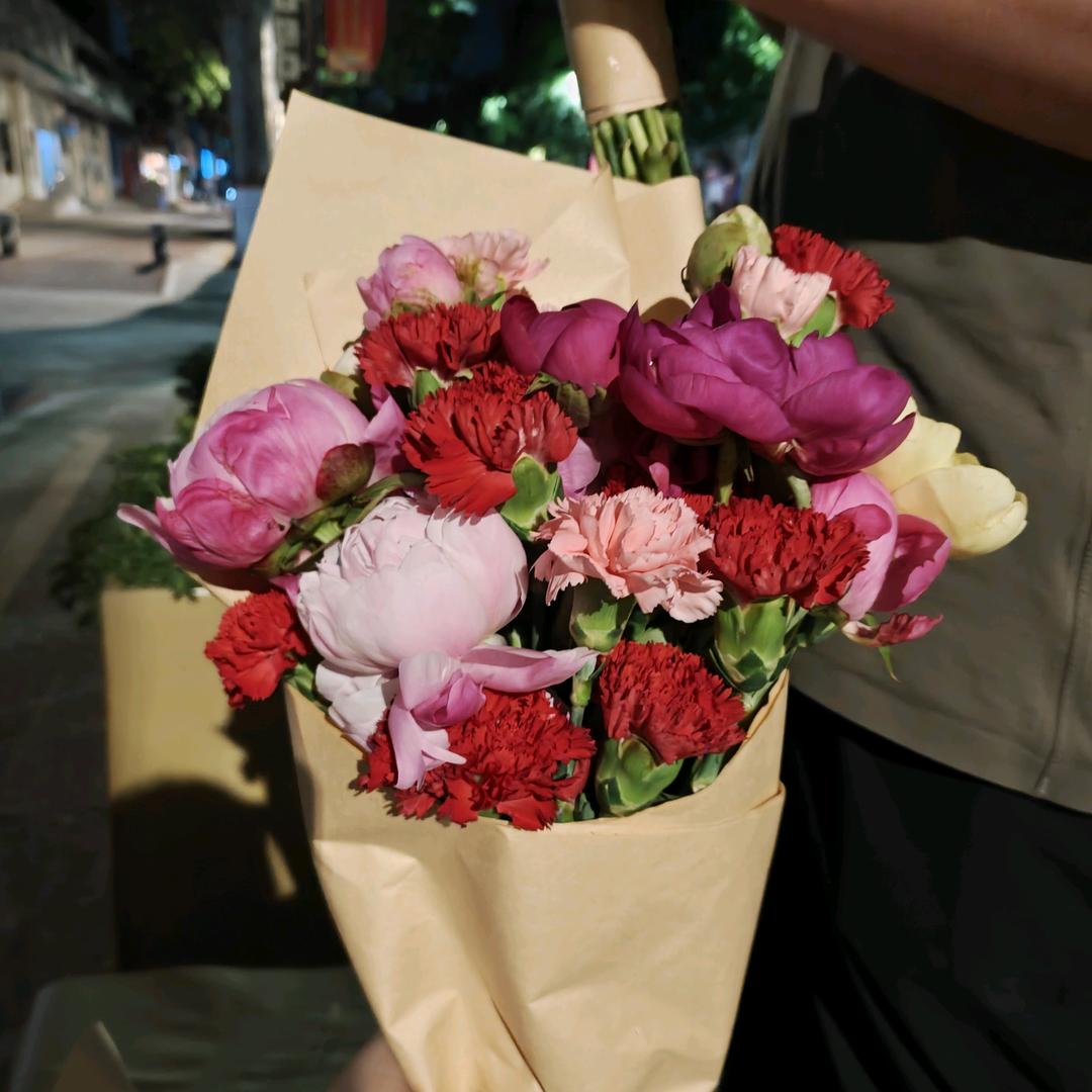 财神爷保佑的小kd头像