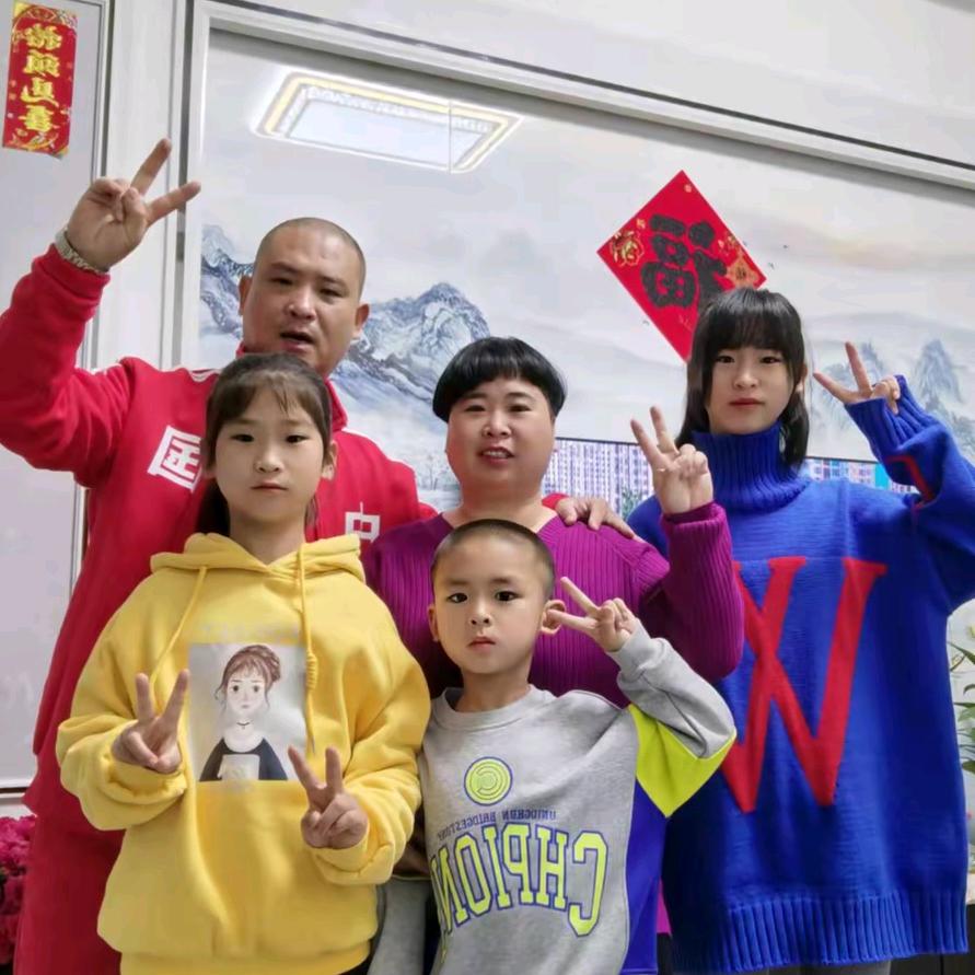 张亮木工突击团队