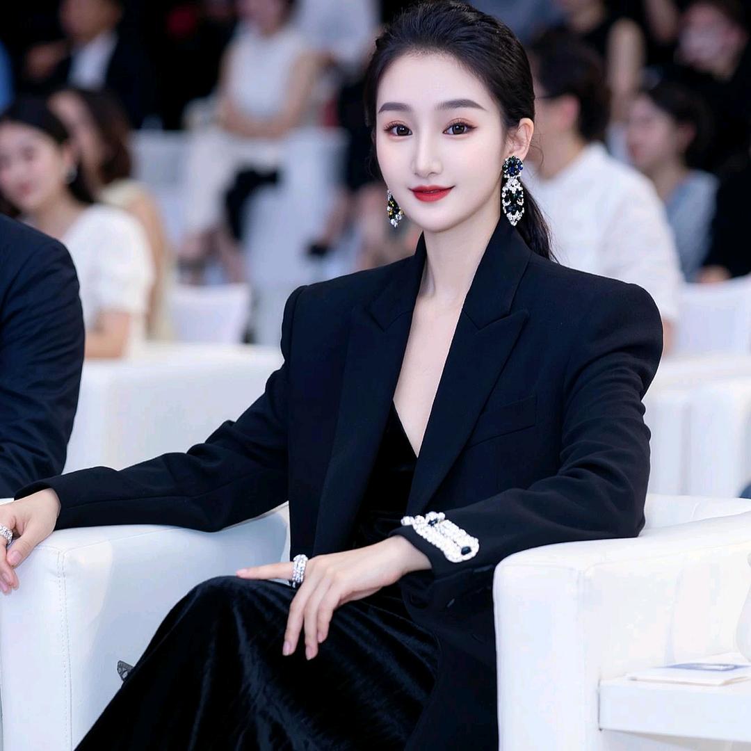 淮滨县倩姐女装🌻