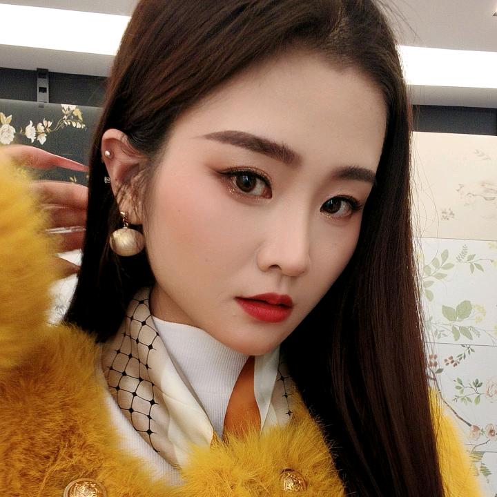 🌻天空从不言语✨