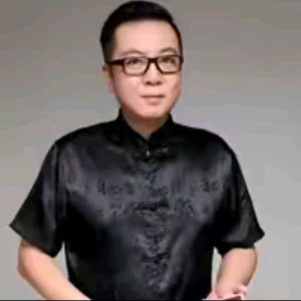 主持人宋非