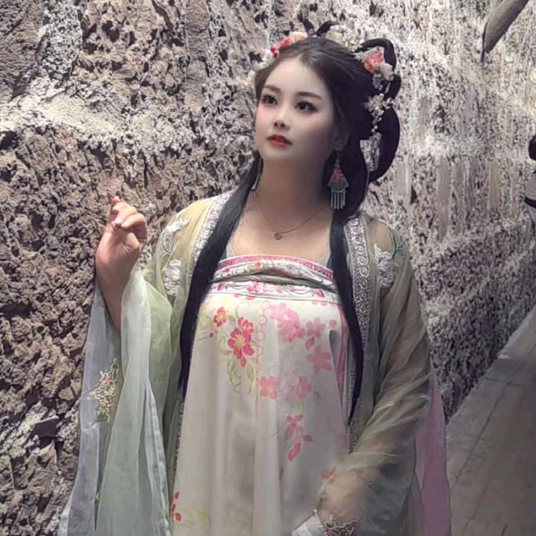 湘妹子（每天晚上9点开播）