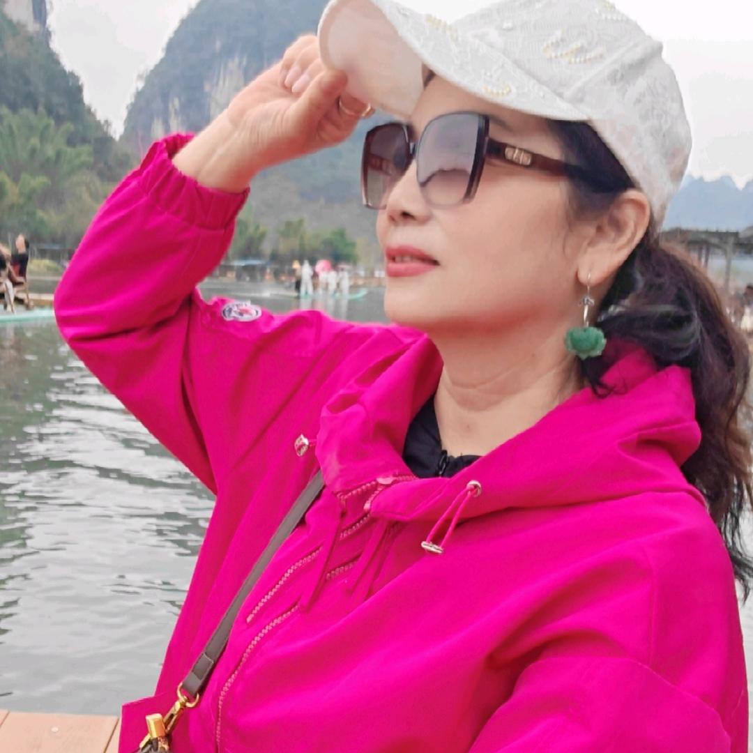 红牡丹港青国旅