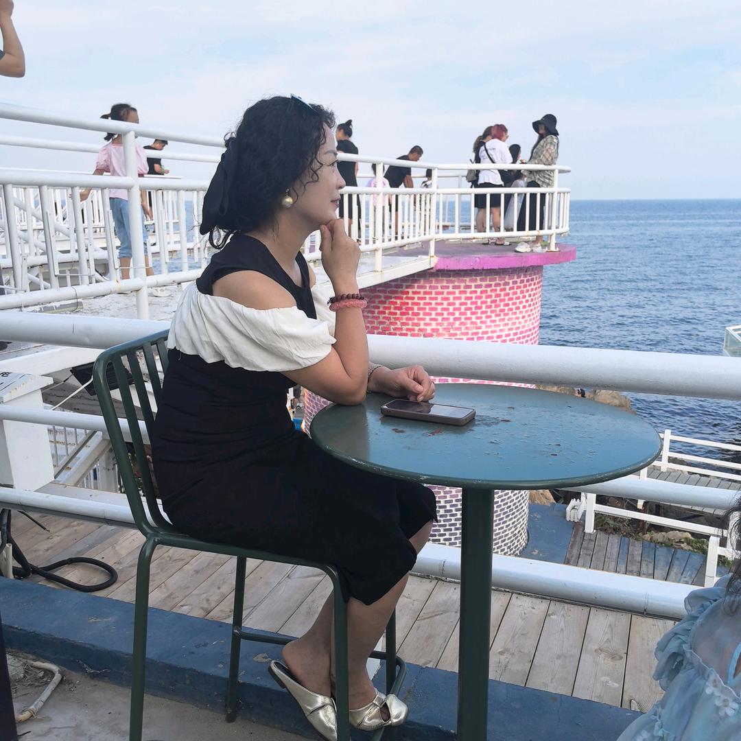 王老六铁锅炖鱼–关二姐