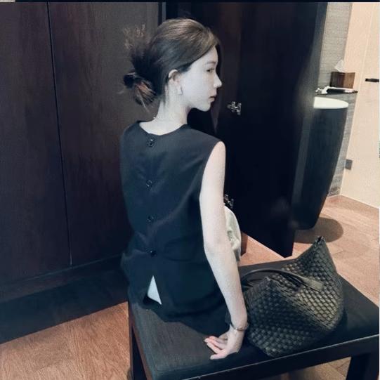 阳 妹.