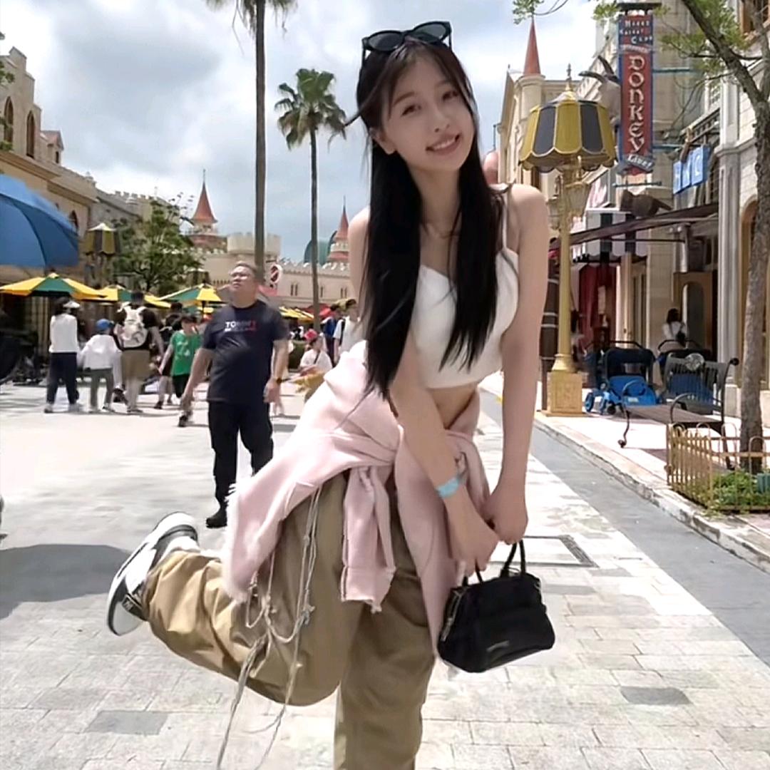 小鱼小鱼快快游🐟