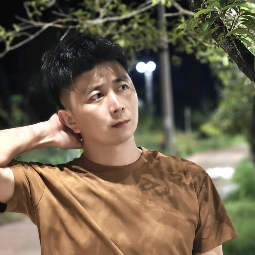 朱一群(介绍人)