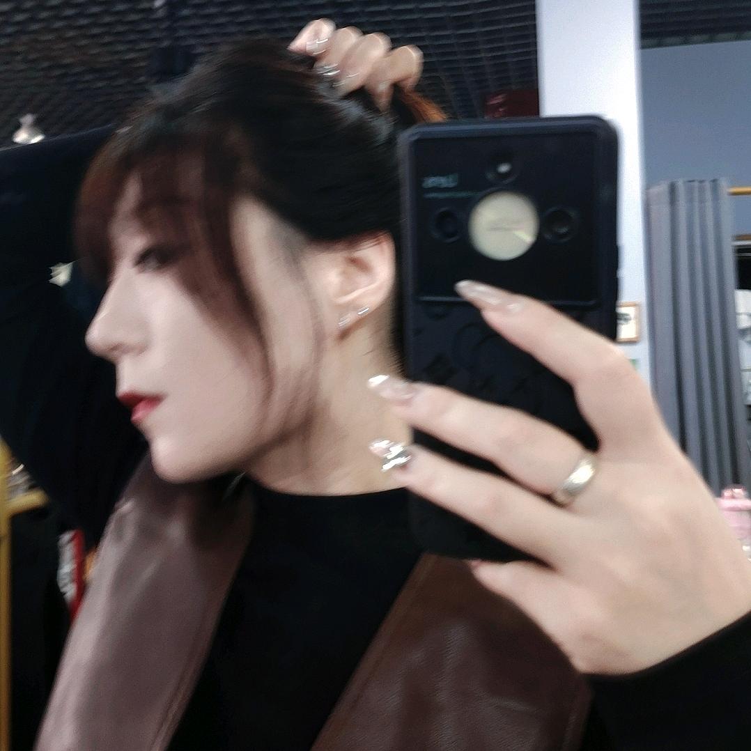 戈吧嘎巴嘎了巴爬爬公主