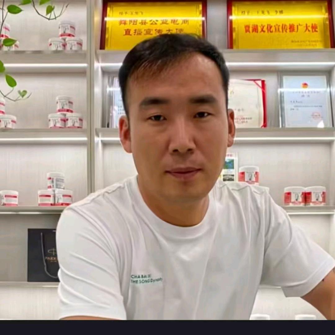 巴铁小飞星光村故事