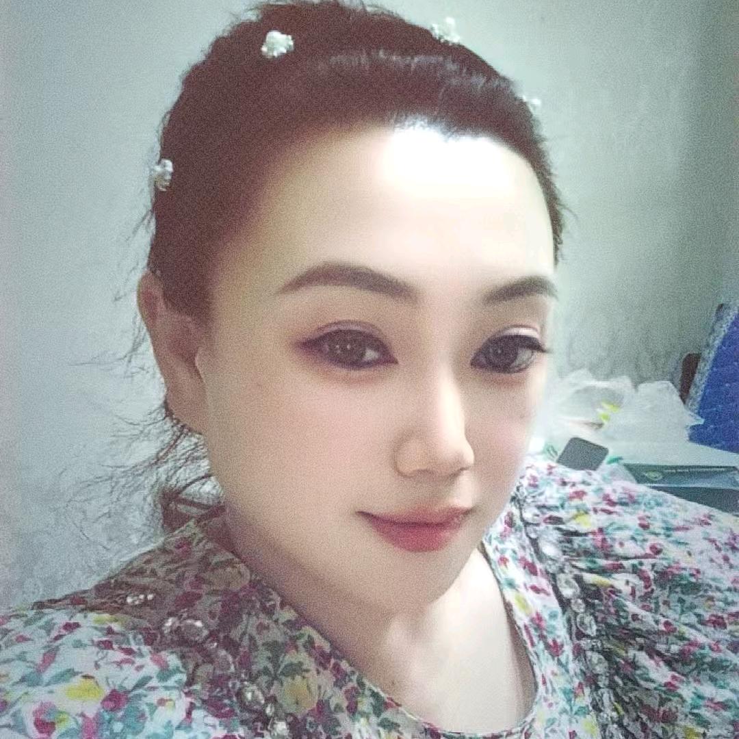 娜娜爰走步