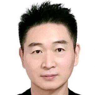 小勇哥.