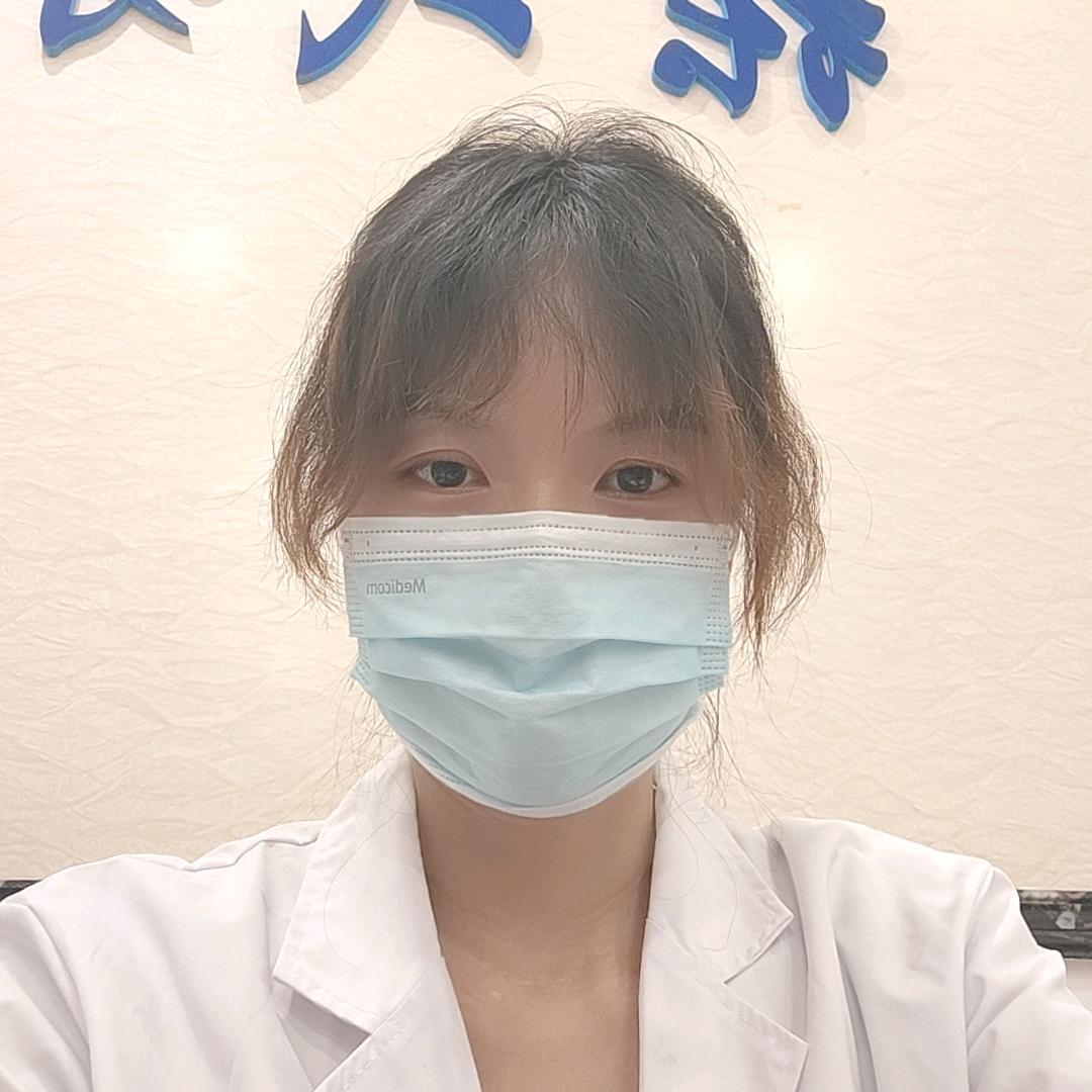 明月爱跳舞