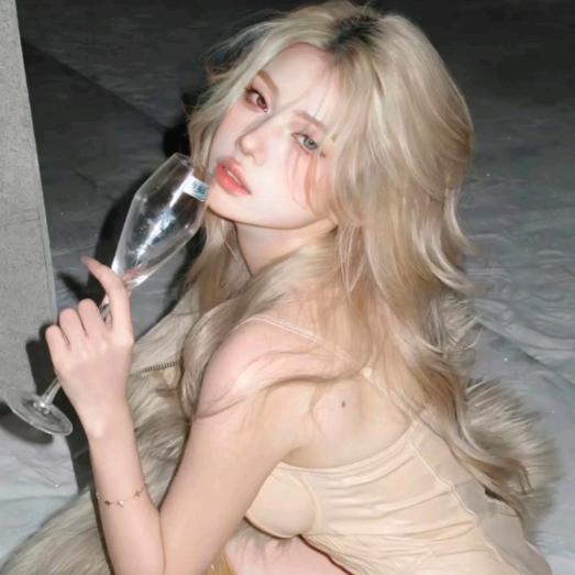 甜甜٩(๑^o^๑)۶