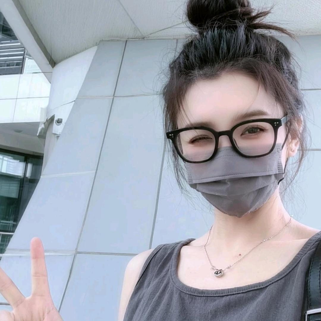 莹莹💫