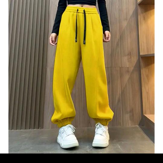 欣欣轻奢服装商行