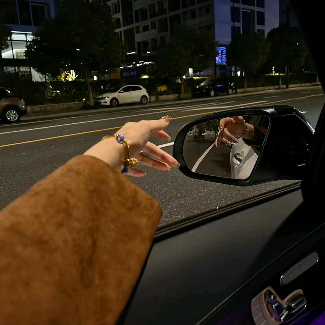 ℳ̶̶̶̶໌꧔ꦿ*万喜 回关必回