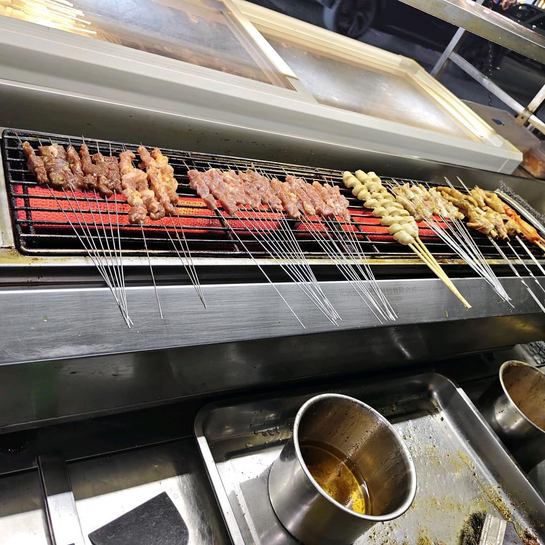 @小伙烧烤（炒饭炒面炒粉）