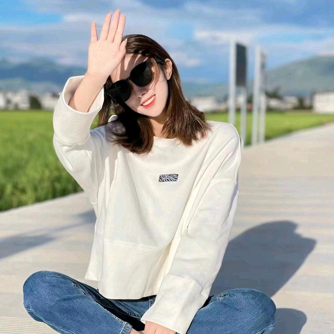 九儿এ⁹²⁵（手势舞）