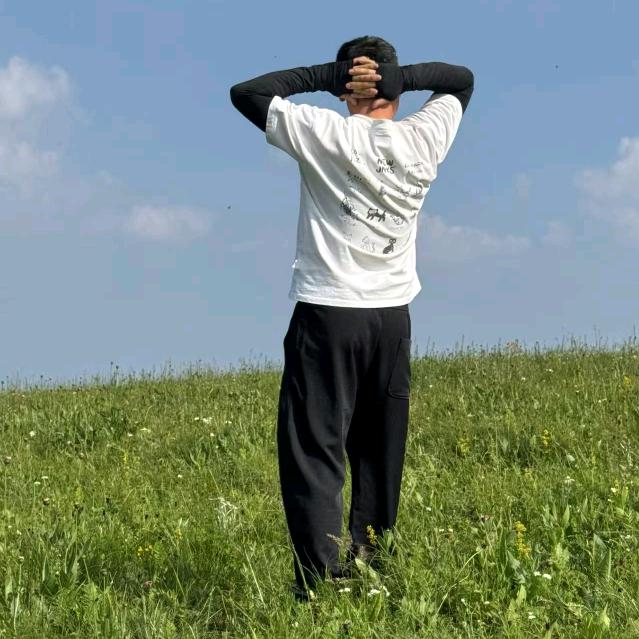 苏苏     一个小丑🤡