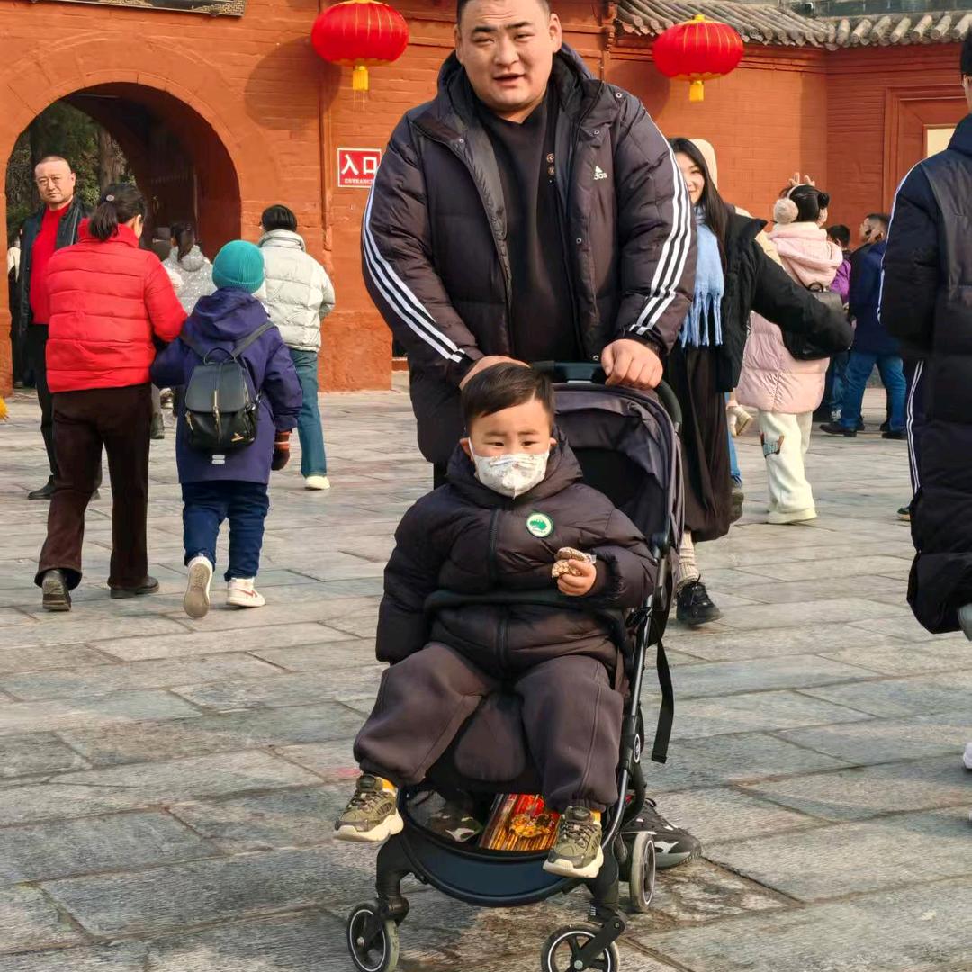 北京筑城建市政工程有限公司（李先生）