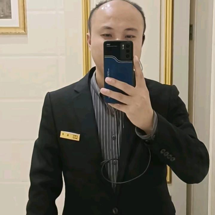 孤鹰独醉