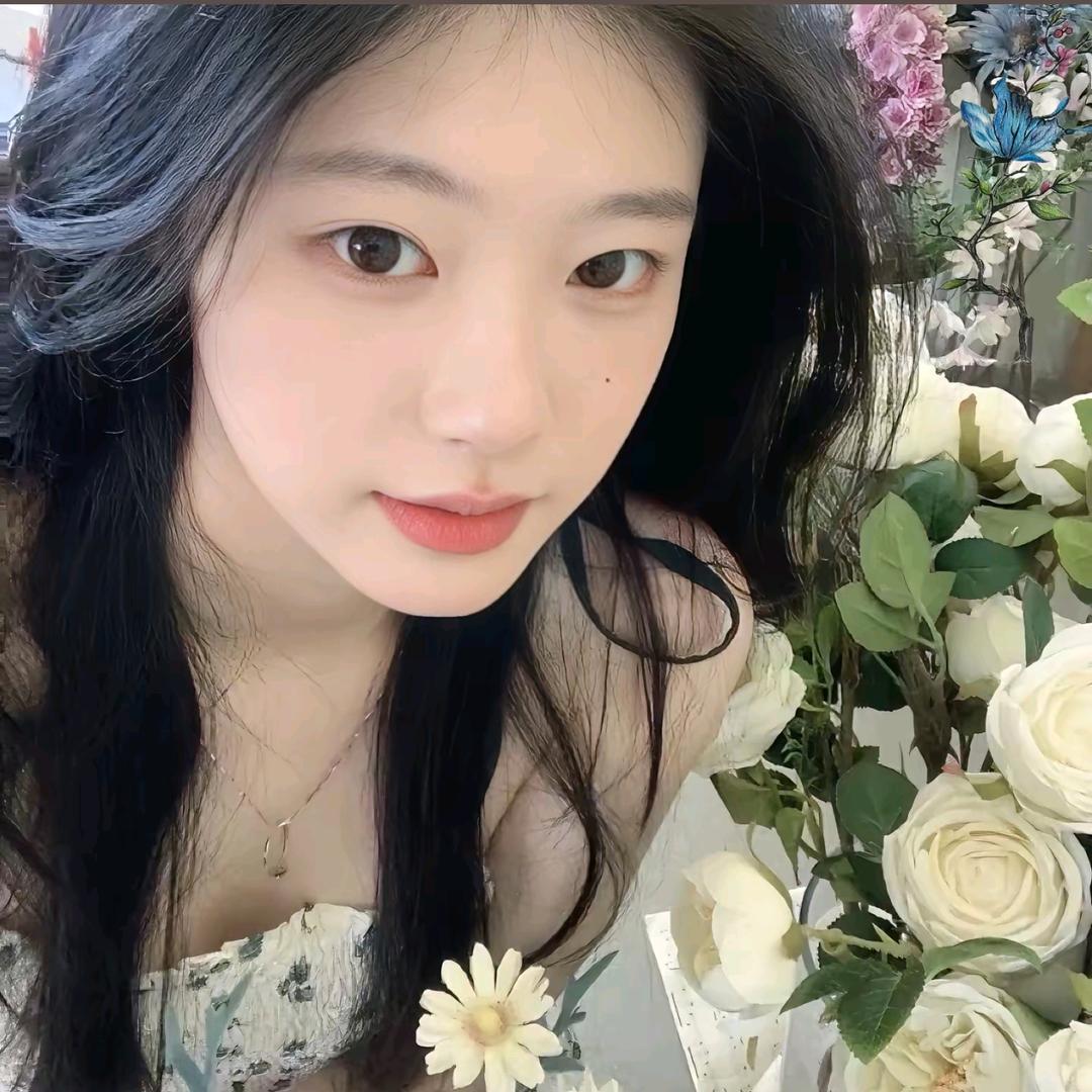 深情小美🙈.