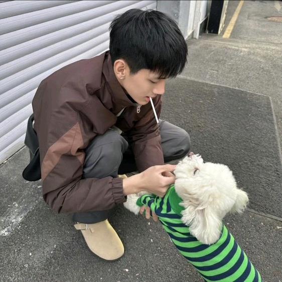 云
