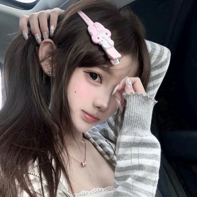 水无怜奈.