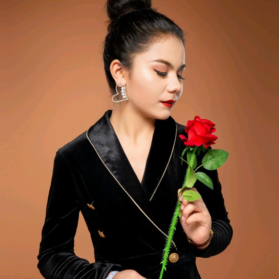 热依汉妈咪（第三胎孕晚期）