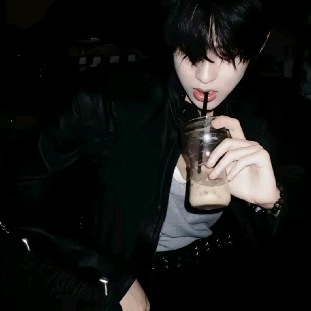 ㅤ  ㅤㅤㅤ  ㅤㅤㅤ  Js