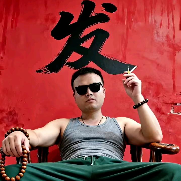 @热心市民周先生