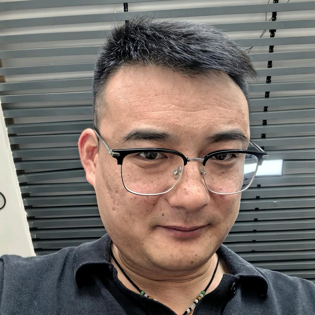 要给生活加点甜的小史