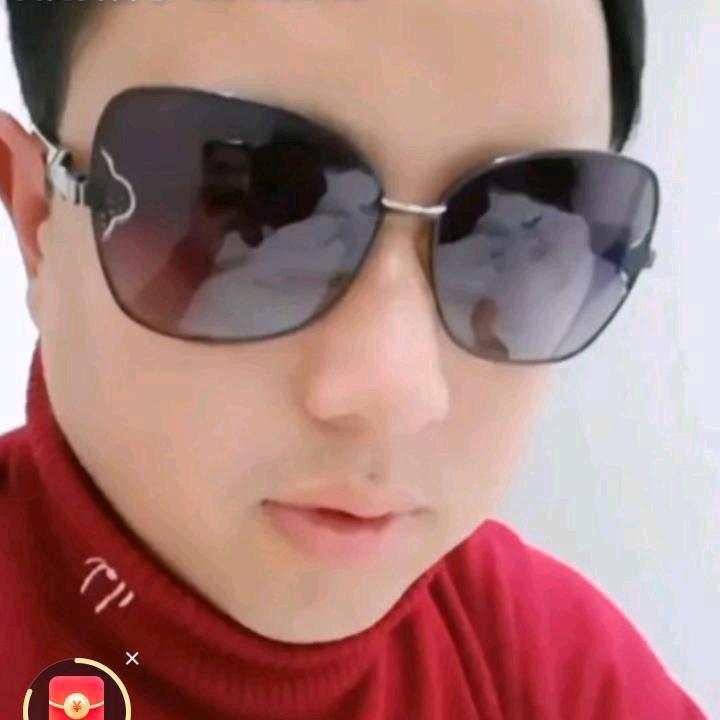 掉毛的狗。