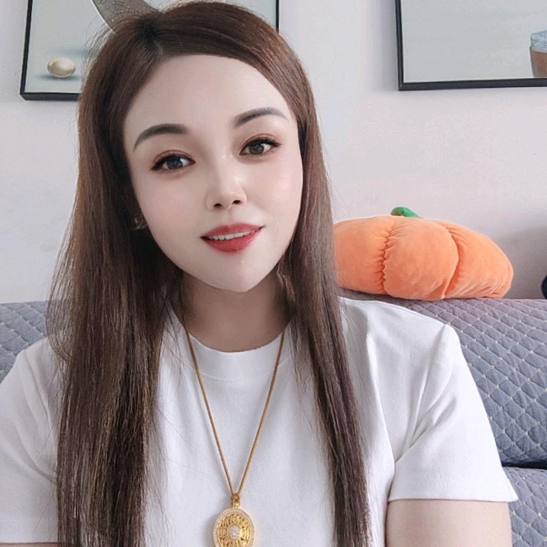 庞小庞 ✨