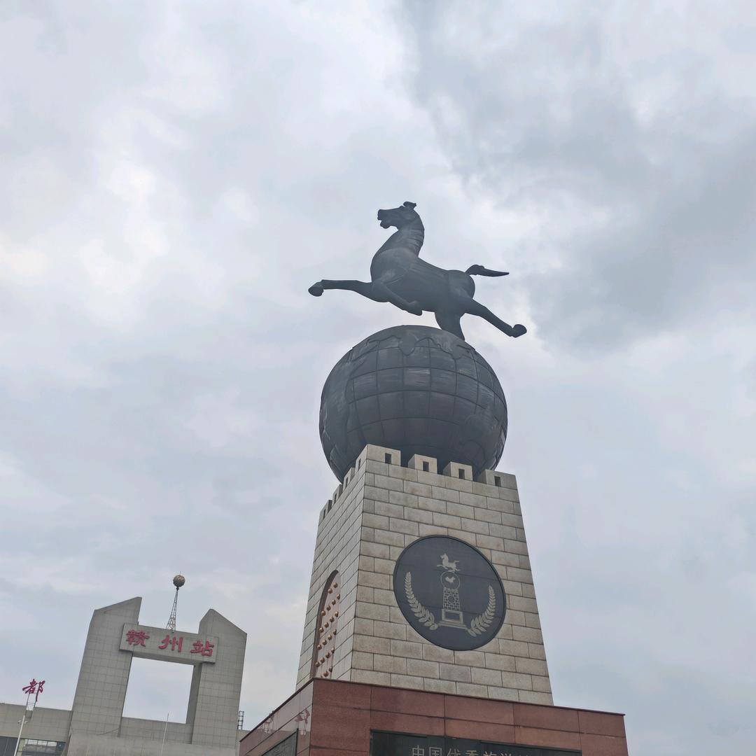 赣州胖子电瓶二手车收售