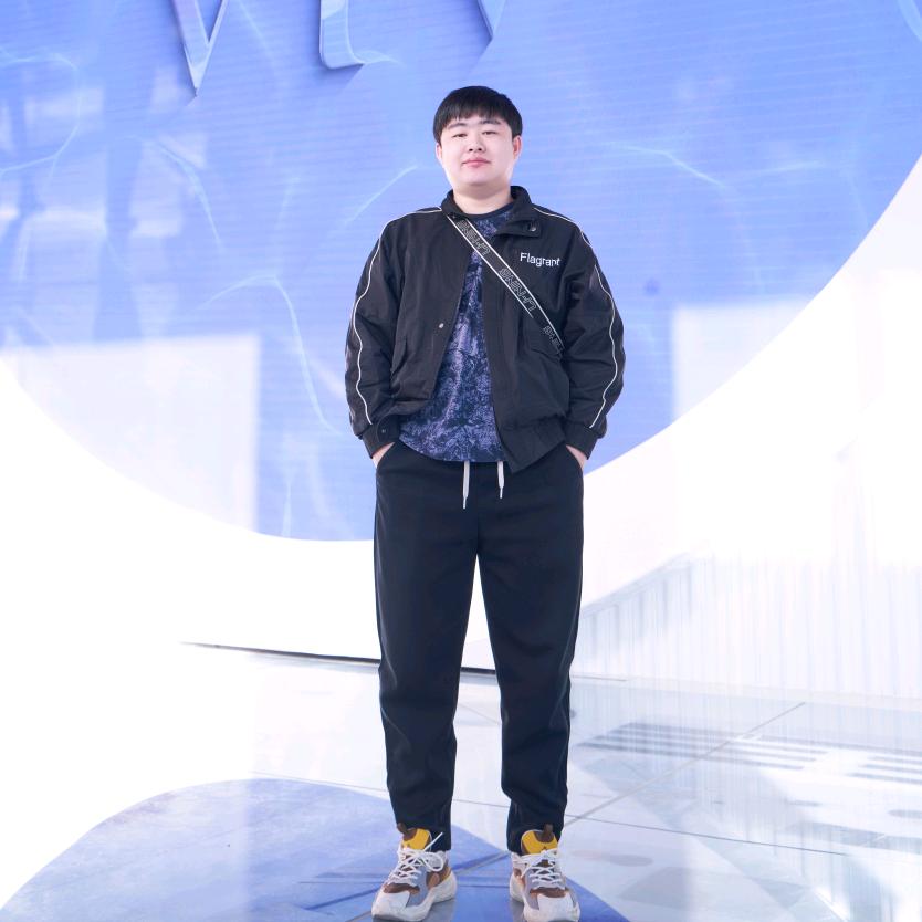 方圆几里。