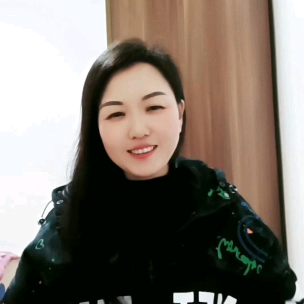 爱臭美的三妹