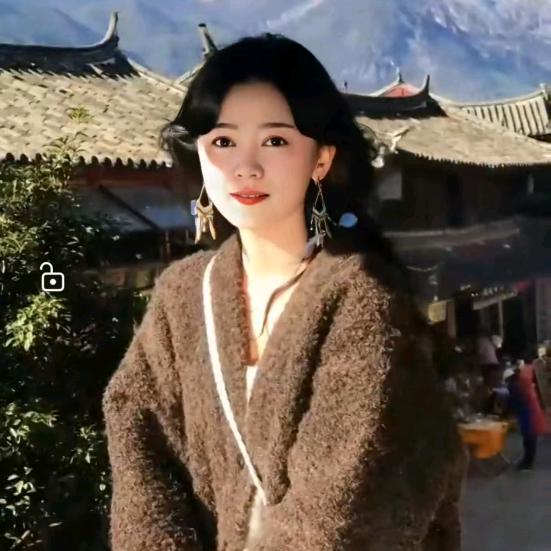 寿衣店的小虎牙(善缘轩)