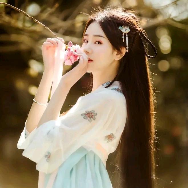 慕晴很爱美