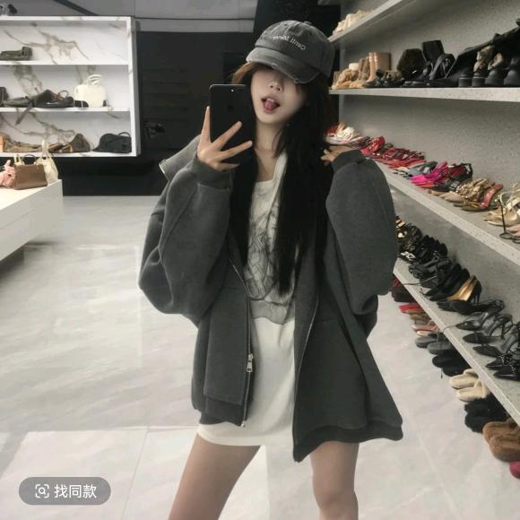尹千金直播返场(爆款女装)