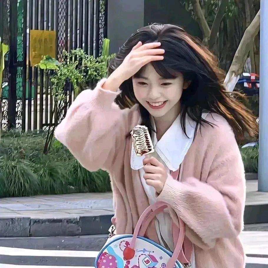 颜荻