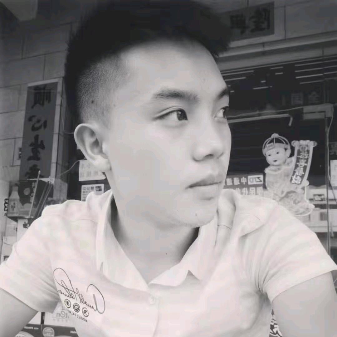 龙春艳