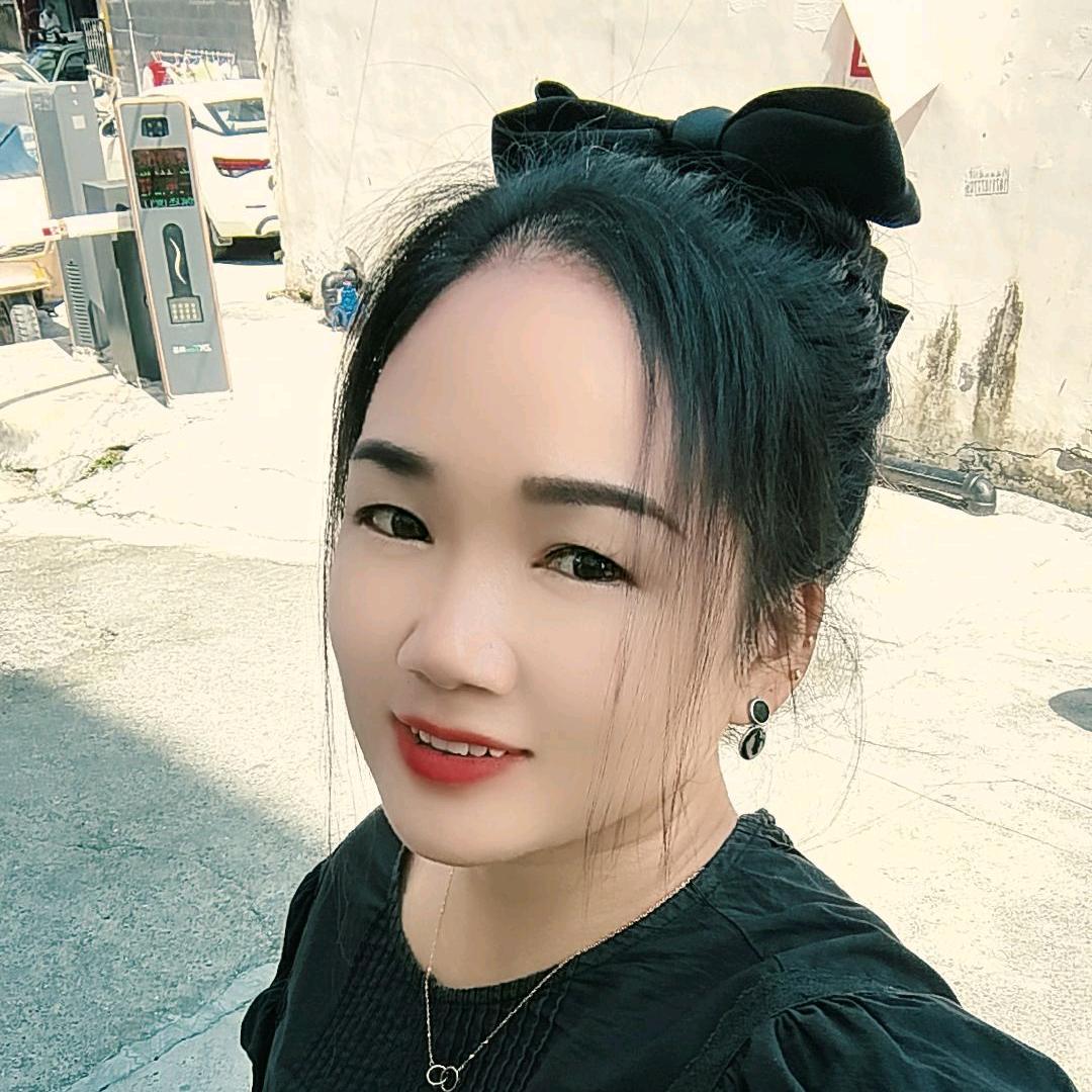 金龙驾校静静教练