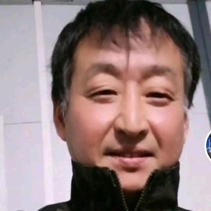 天在下雨，我在想你。